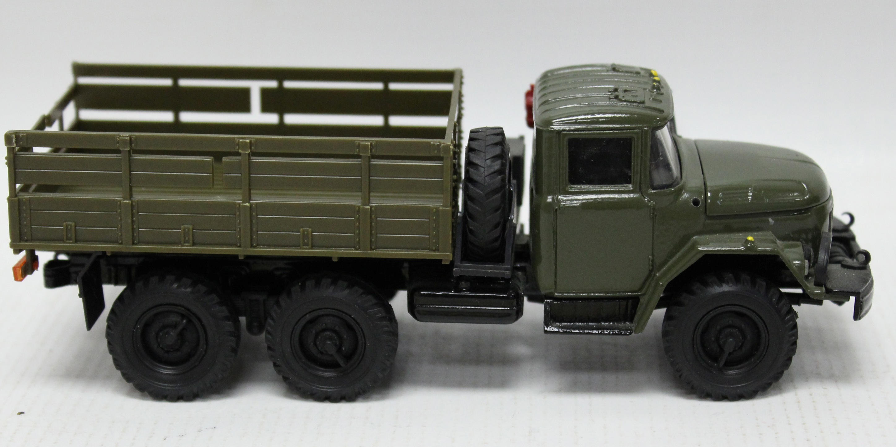 zil 130